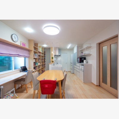 好きな本に囲まれて、図書館のようなLDK