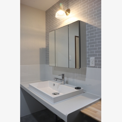 居心地のよいオリジナル洗面カウンター