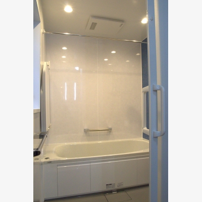 エコ＆使い易いバスルームとトイレへ
