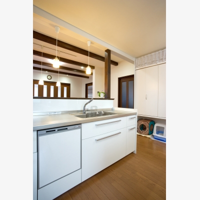 風が行き来する爽やかな大空間のLDK