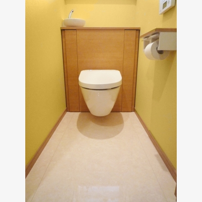 好きな雑貨の飾れるレストルーム