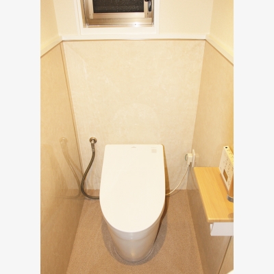 広いサンルームを取り込んでゆったりLDKへ