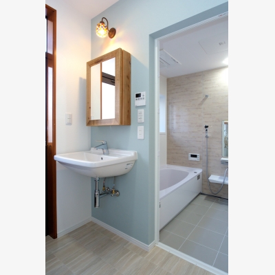 中古住宅をリノベしてシンプルナチュラルに暮らす