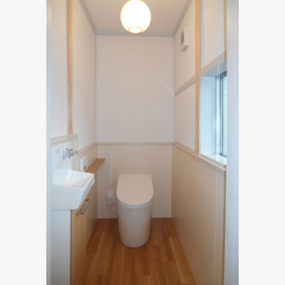 リビングから段差なくトイレへ！